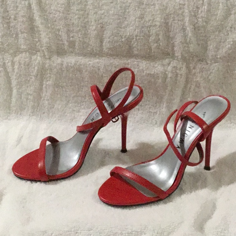 Shoes - Picture 2 of 4